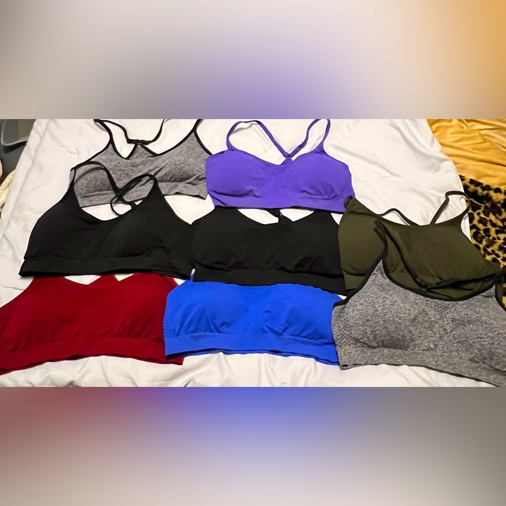 Women DSG(dicks sporting goods brand) xxl(2x) bras with medium support.